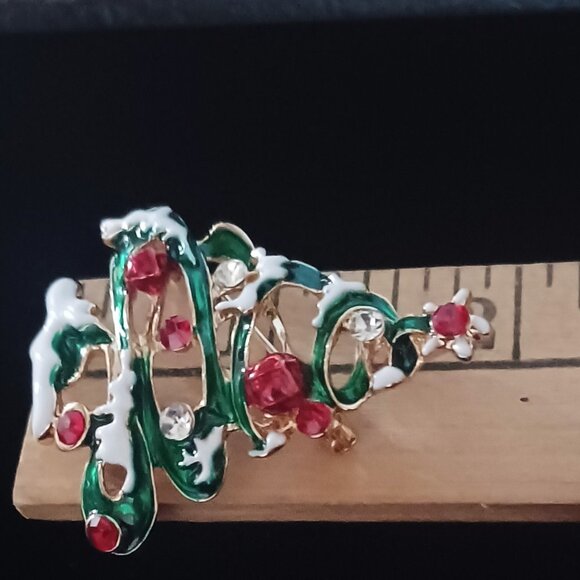 Perfect  Christmas Tree Brooch - Picture 3 of 4